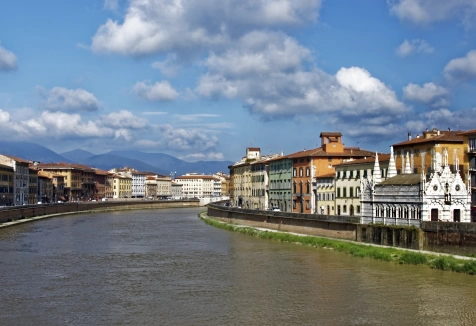 alquiler de coches en Pisa
